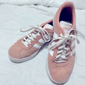 Adidas everyday tennis shoes